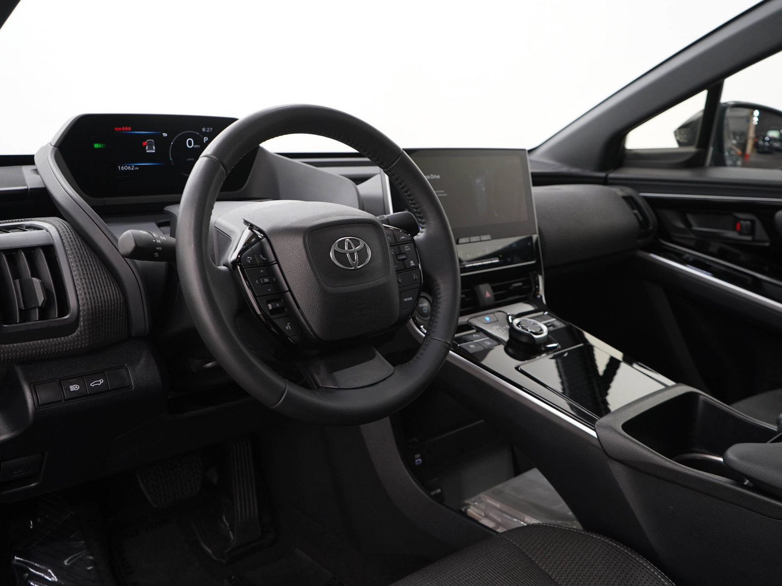 Used 2024 Toyota bZ4X AWD w/ Weather Package image 24