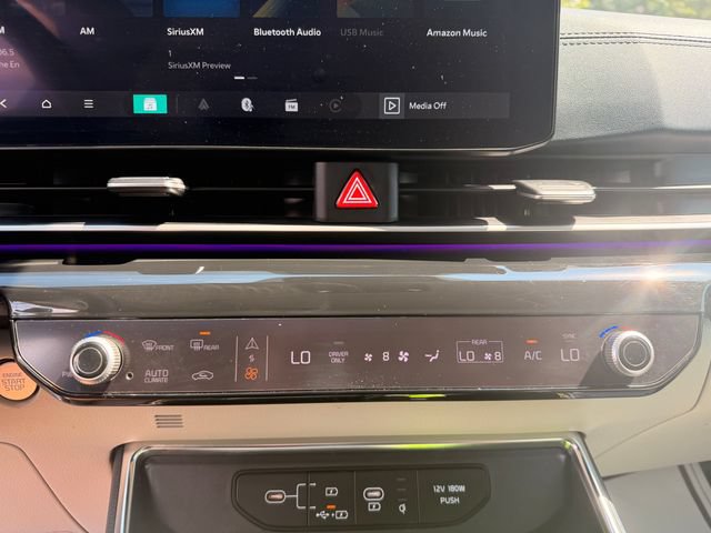 Certified 2025 Kia Carnival SX Prestige FWD image 18