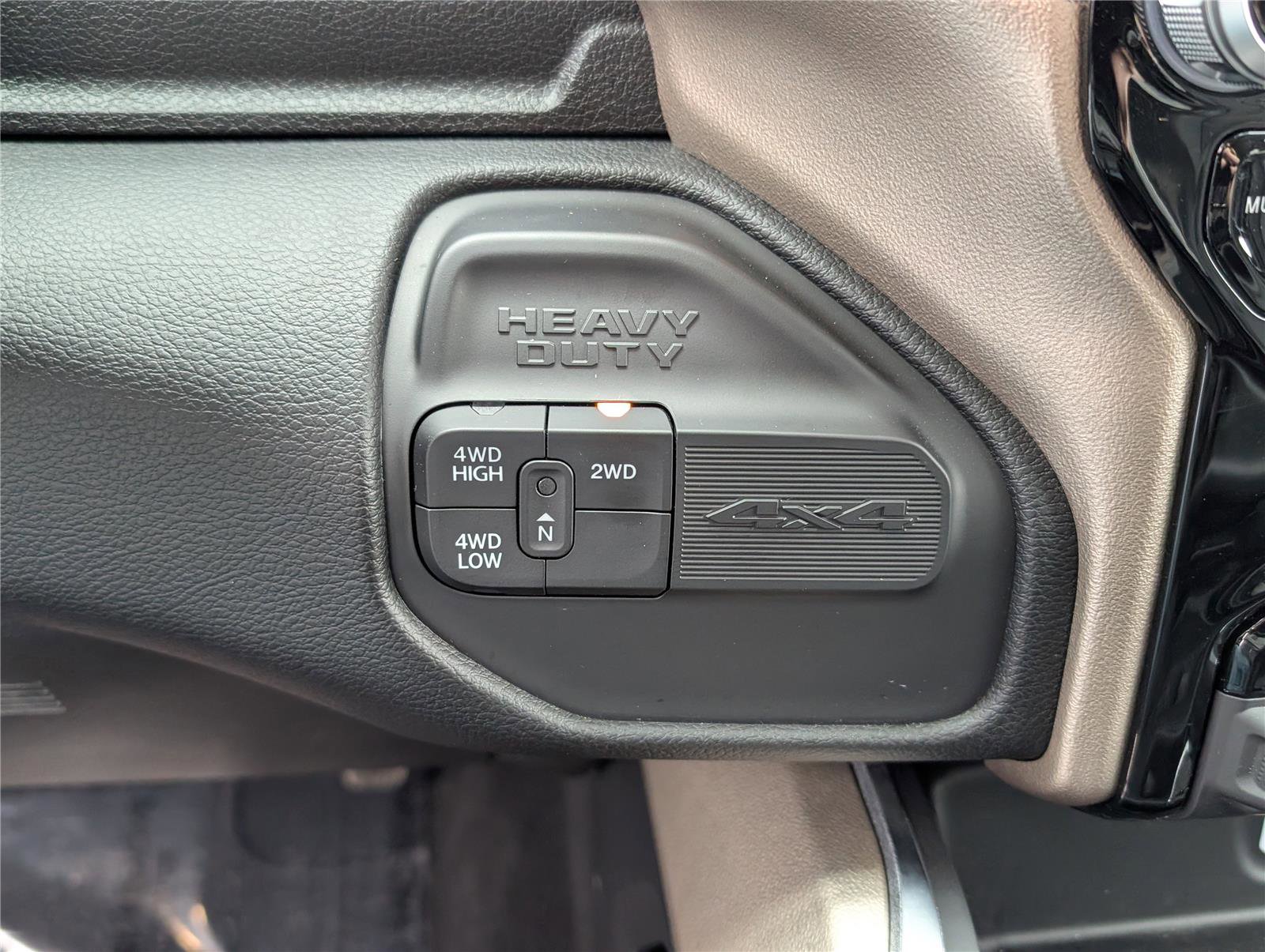 Used 2024 RAM 2500 Laramie w/ Chrome Bumper Package image 26