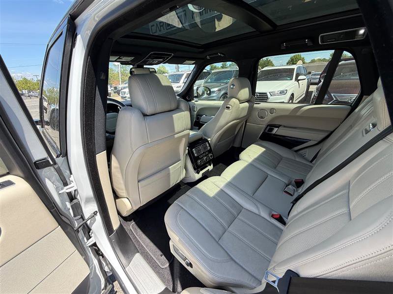 Used 2015 Land Rover Range Rover HSE AWD/4WD image 21