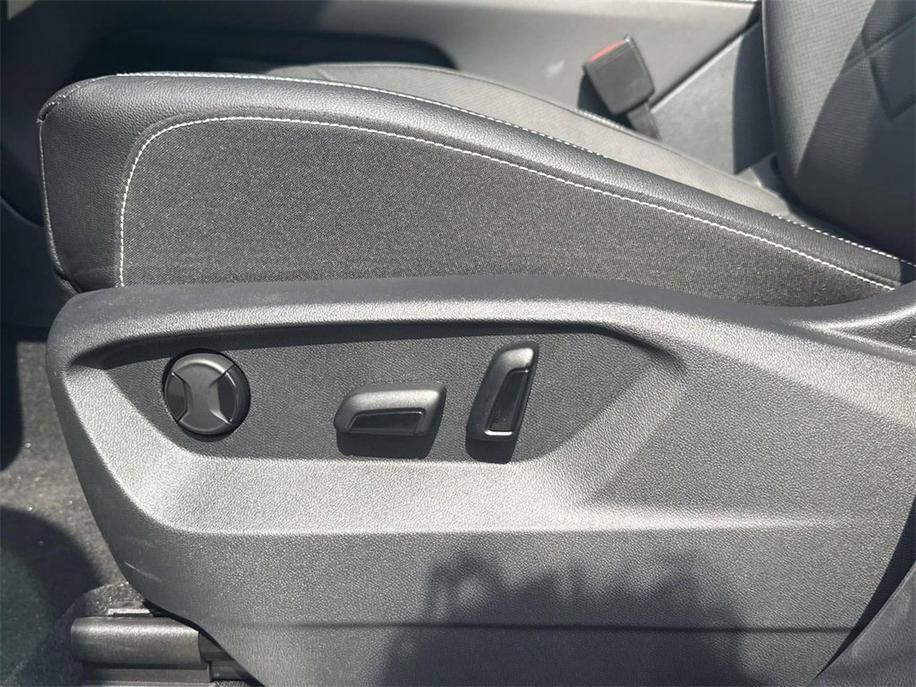 New 2025 Volkswagen Atlas SE image 9