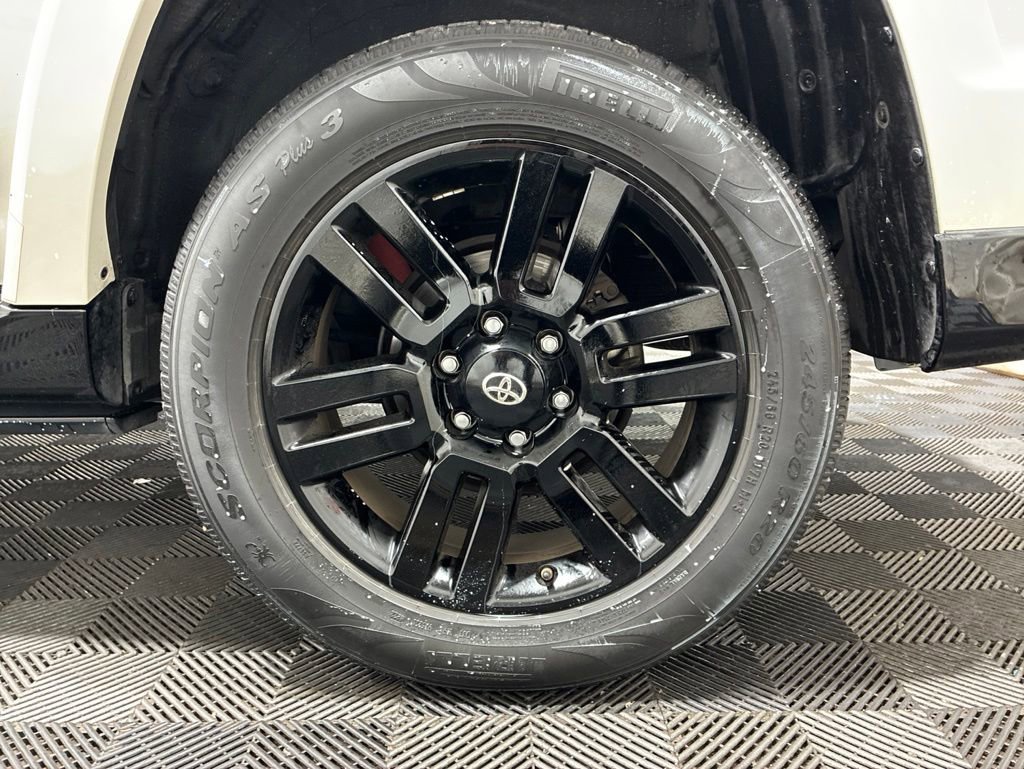 Used 2020 Toyota 4Runner Nightshade AWD/4WD image 33