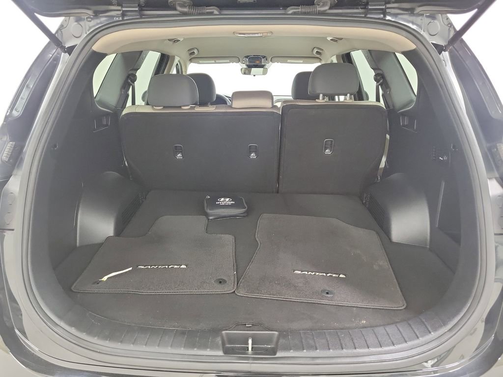 Used 2022 Hyundai Santa Fe SE image 11