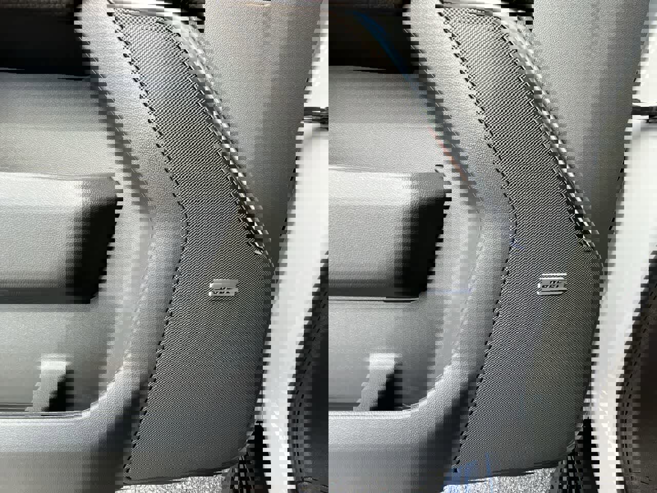 Used 2024 GMC Yukon XL Denali w/ Advanced Technology Package image 25