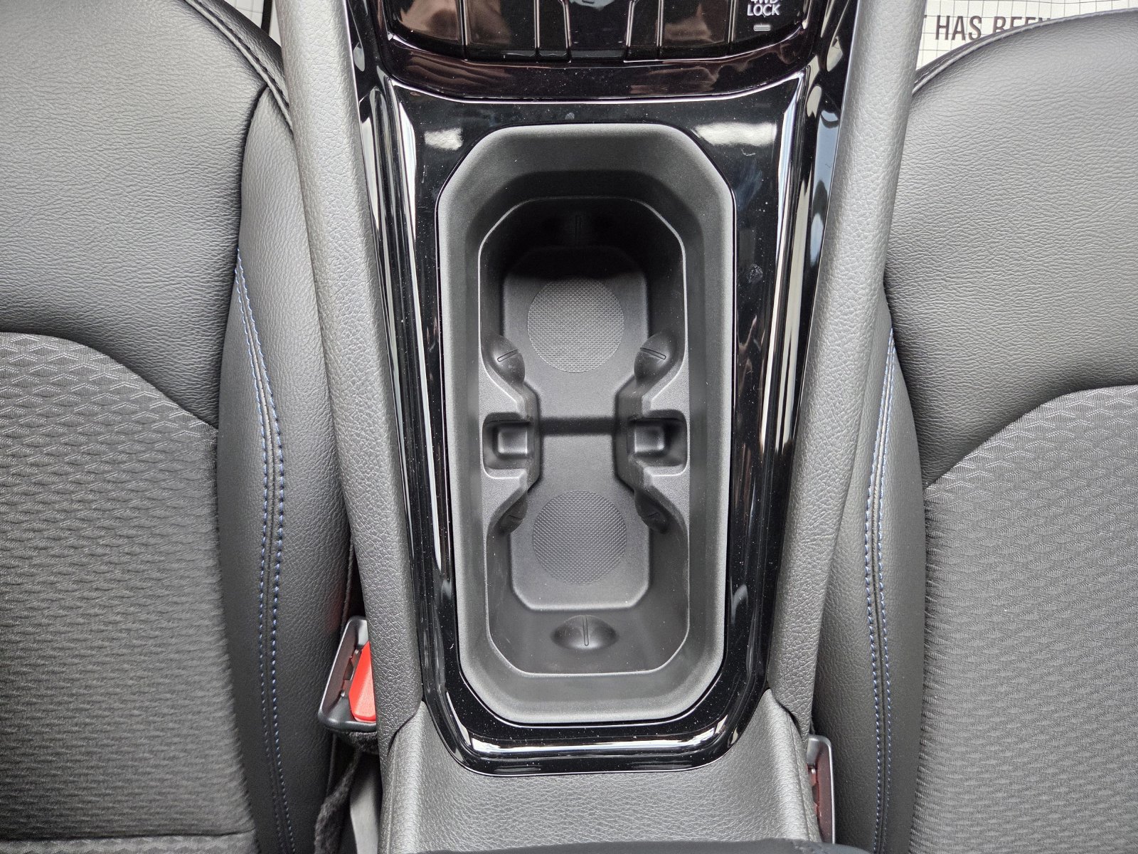 New 2026 Jeep Compass Latitude AWD/4WD image 30