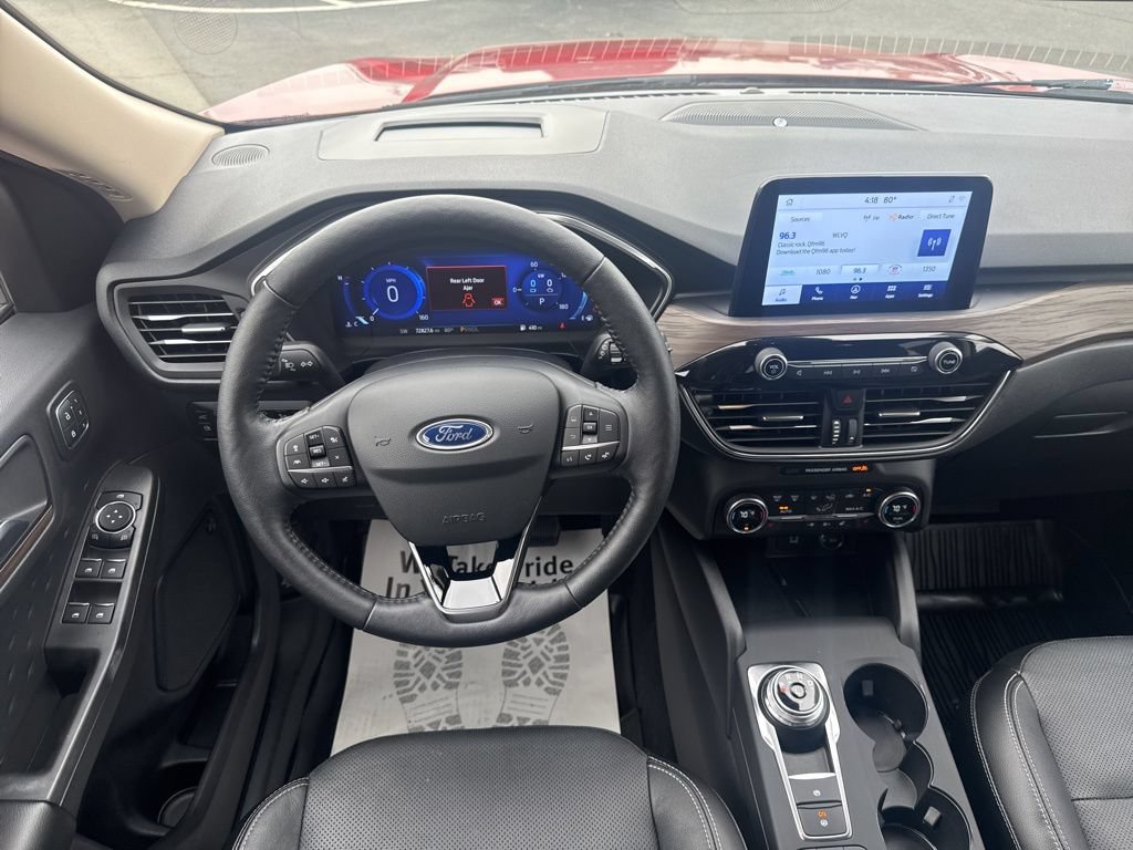 Certified 2020 Ford Escape Titanium w/ Titanium Premium Package 2.0 FWD image 30