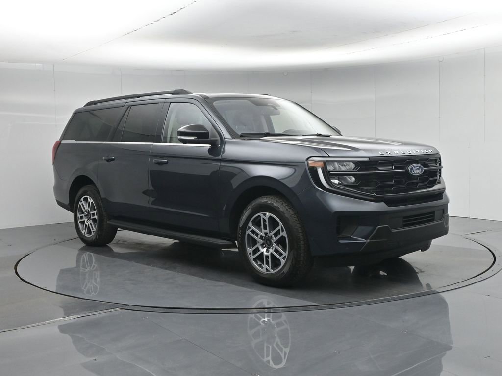 Used 2025 Ford Expedition Max Active AWD/4WD image 61