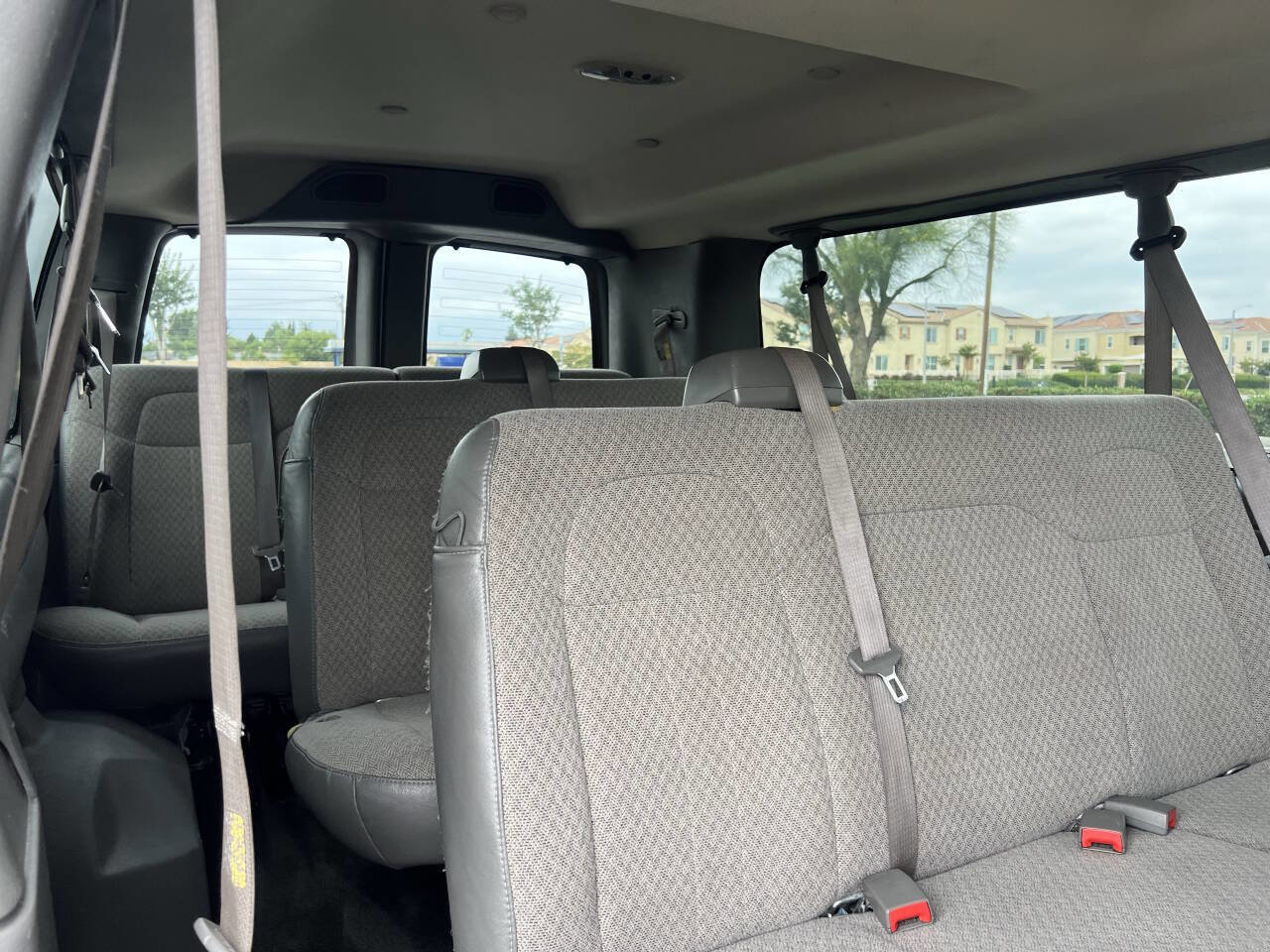 Used 2018 Chevrolet Express 3500 LT w/ LT Preferred Equipment Group RWD image 22