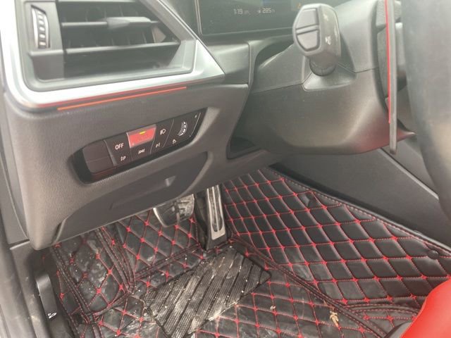 Used 2024 BMW M4 xDrive Competition w/ Executive Package image 11