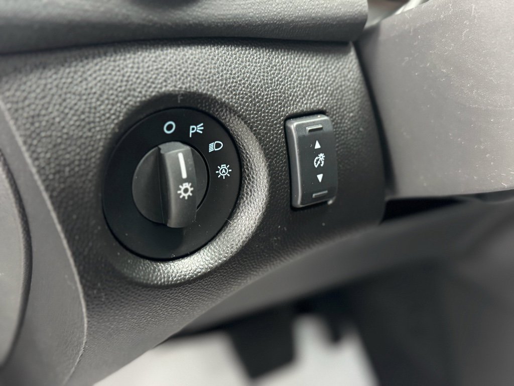 Used 2019 Ford Fiesta SE image 13