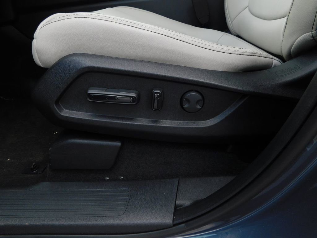 New 2026 Honda Pilot Touring image 14