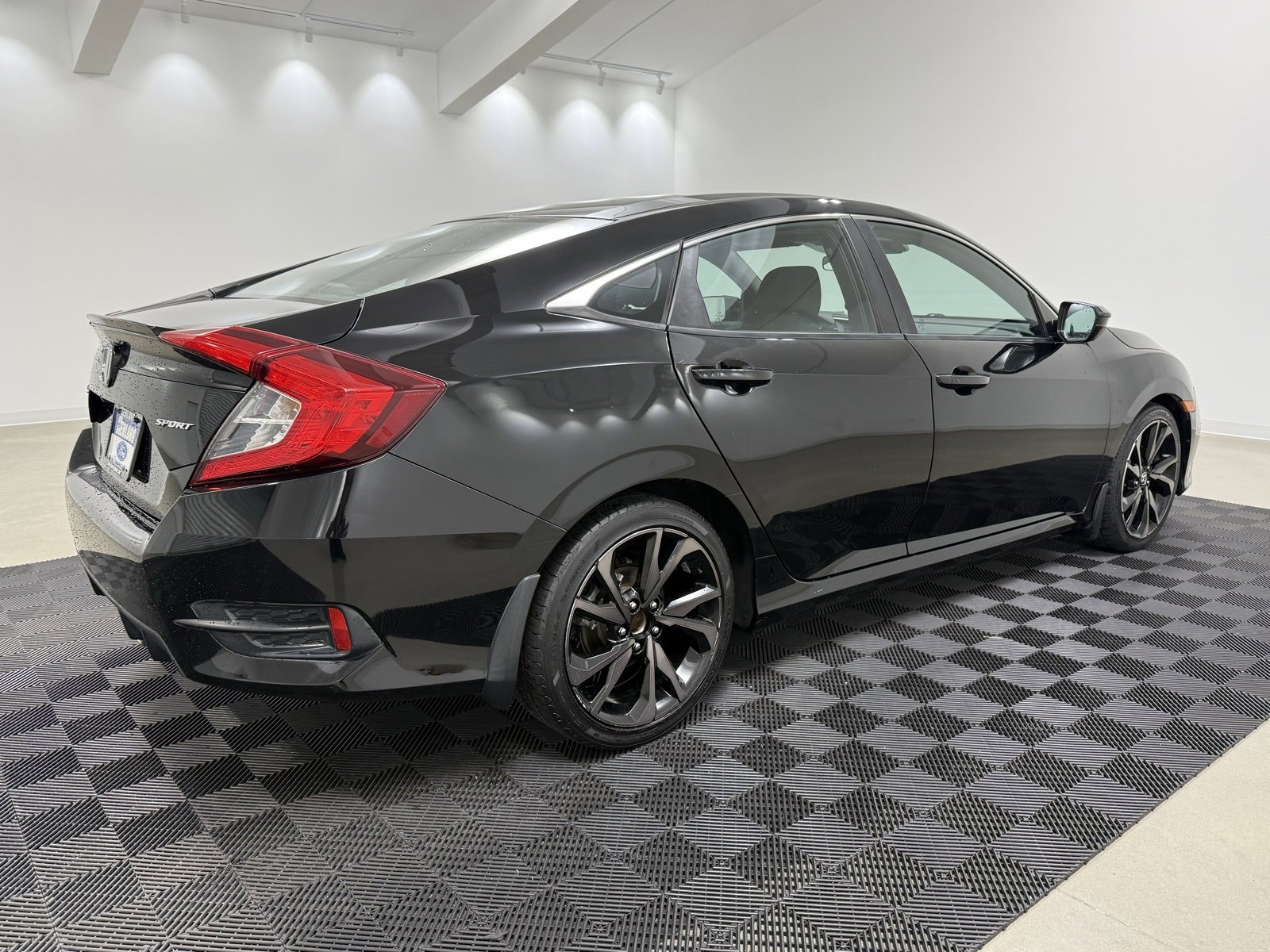Used 2020 Honda Civic Sport image 6