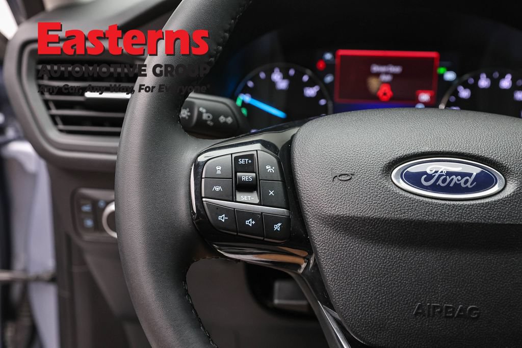 Used 2022 Ford Escape SE w/ Convenience Package FWD image 15