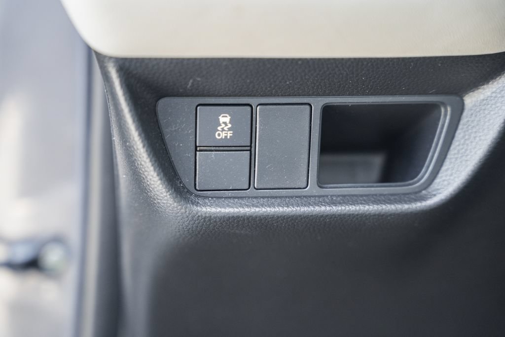 Certified 2024 Honda HR-V LX image 35