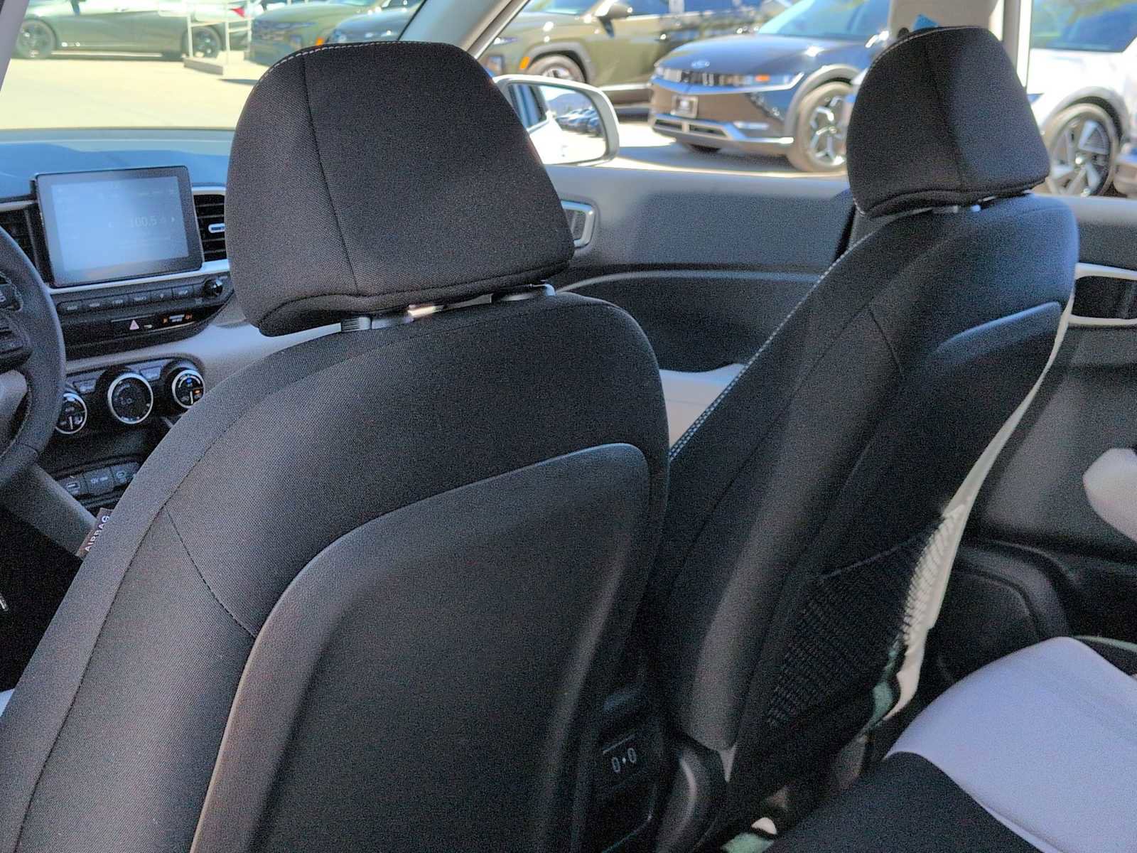 Certified 2026 Hyundai Venue SEL image 18