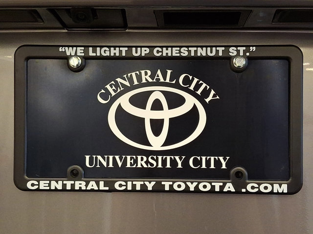 Used 2026 Toyota Sienna XLE image 33