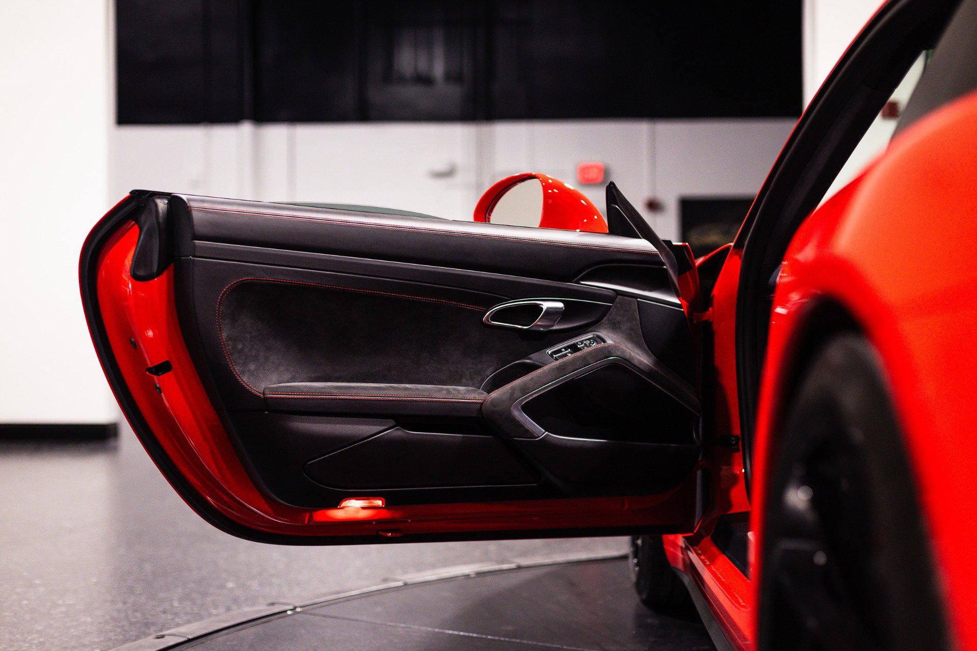 Used 2014 Porsche 911 GT3 image 11