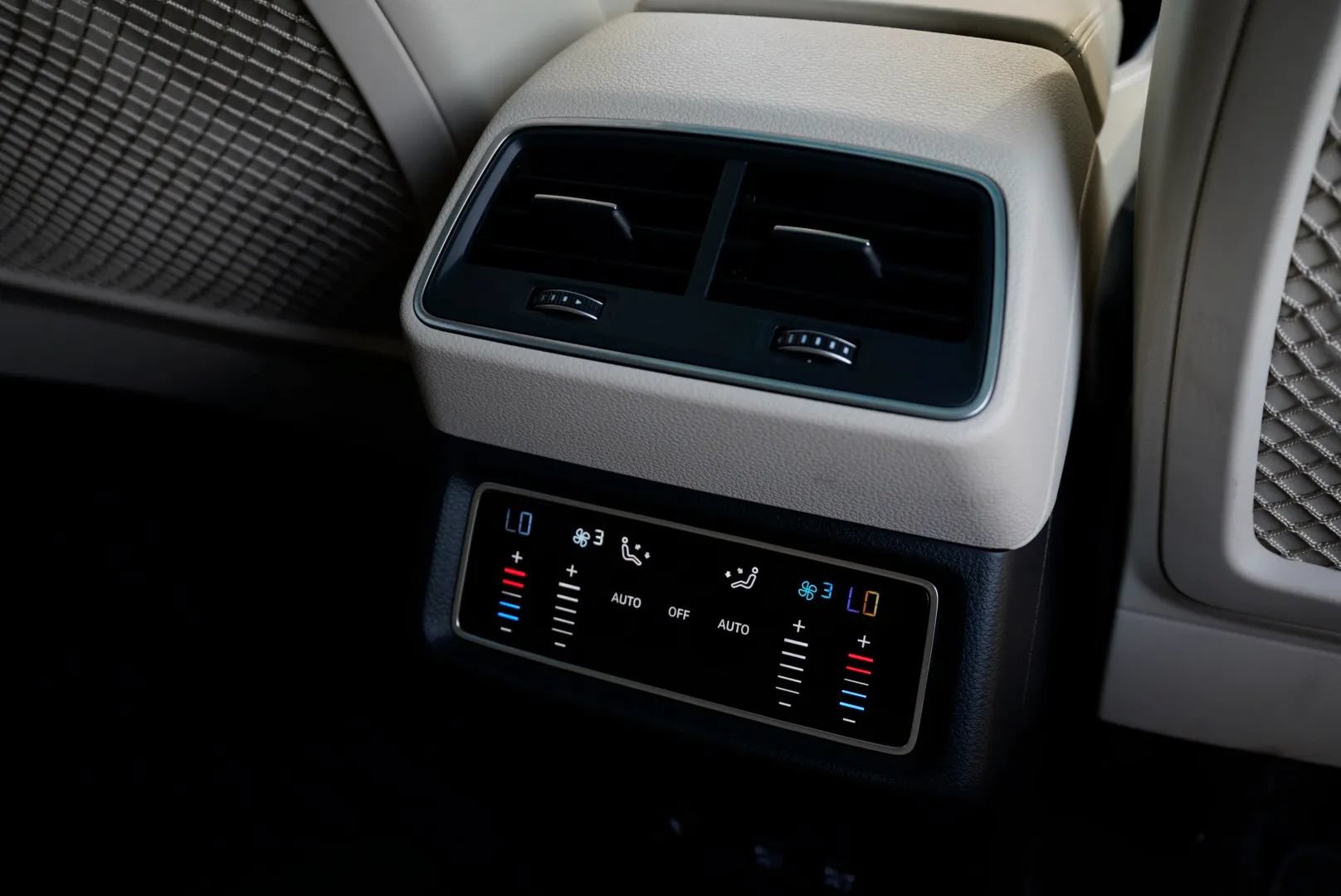 Used 2019 Audi e-tron Prestige AWD/4WD image 38