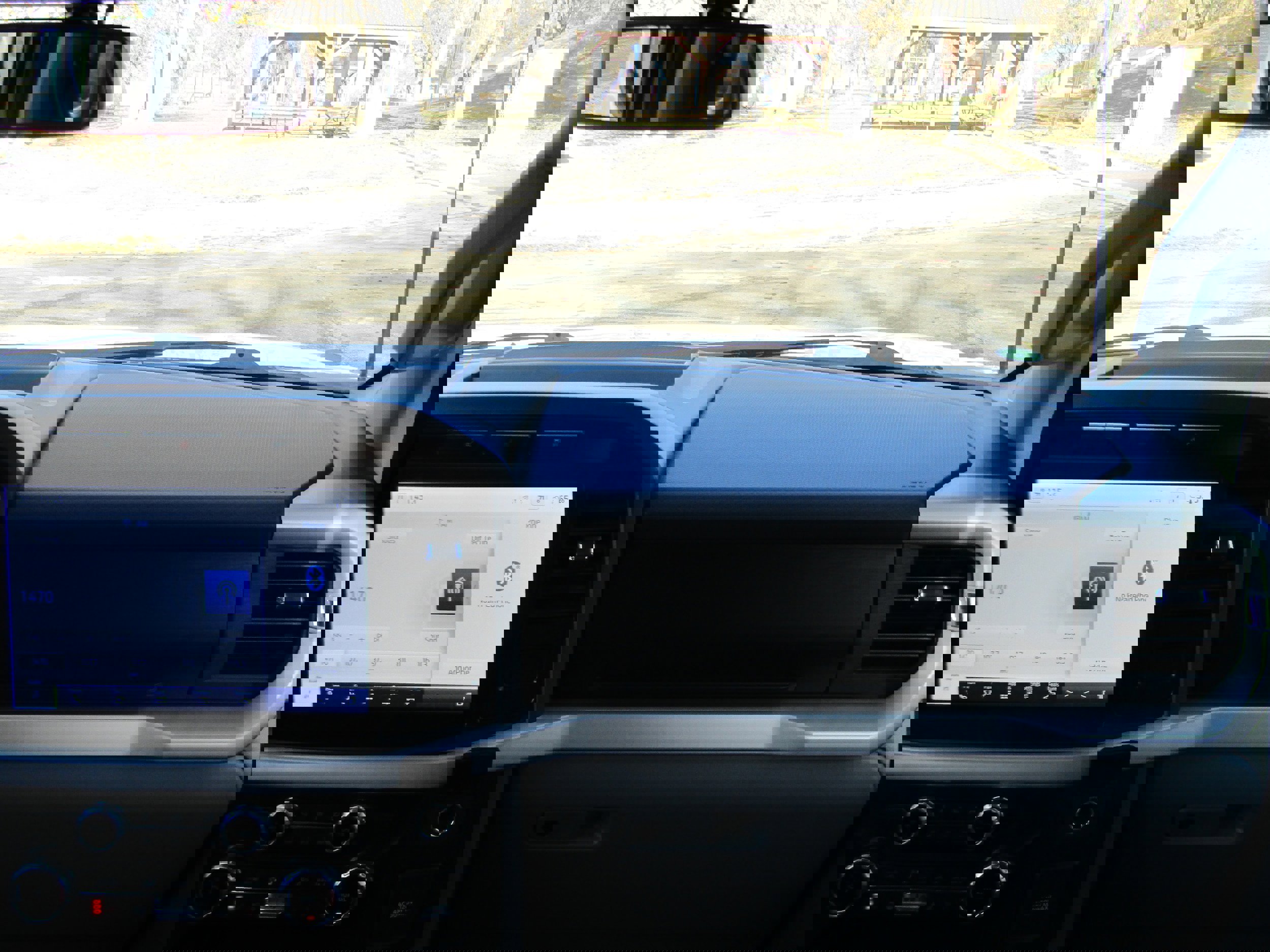 Certified 2022 Ford F150 XLT w/ Equipment Group 302A High image 26