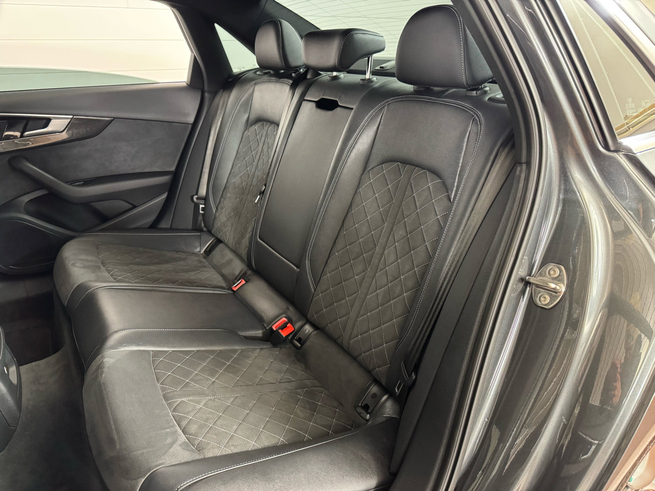 Used 2022 Audi S4 Premium image 33