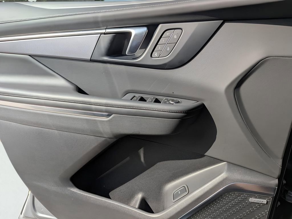 New 2025 Buick Enclave Sport Touring w/ Super Cruise Package image 11