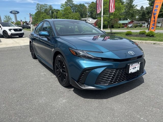 Used 2026 Toyota Camry SE w/ Convenience Package AWD/4WD image 4