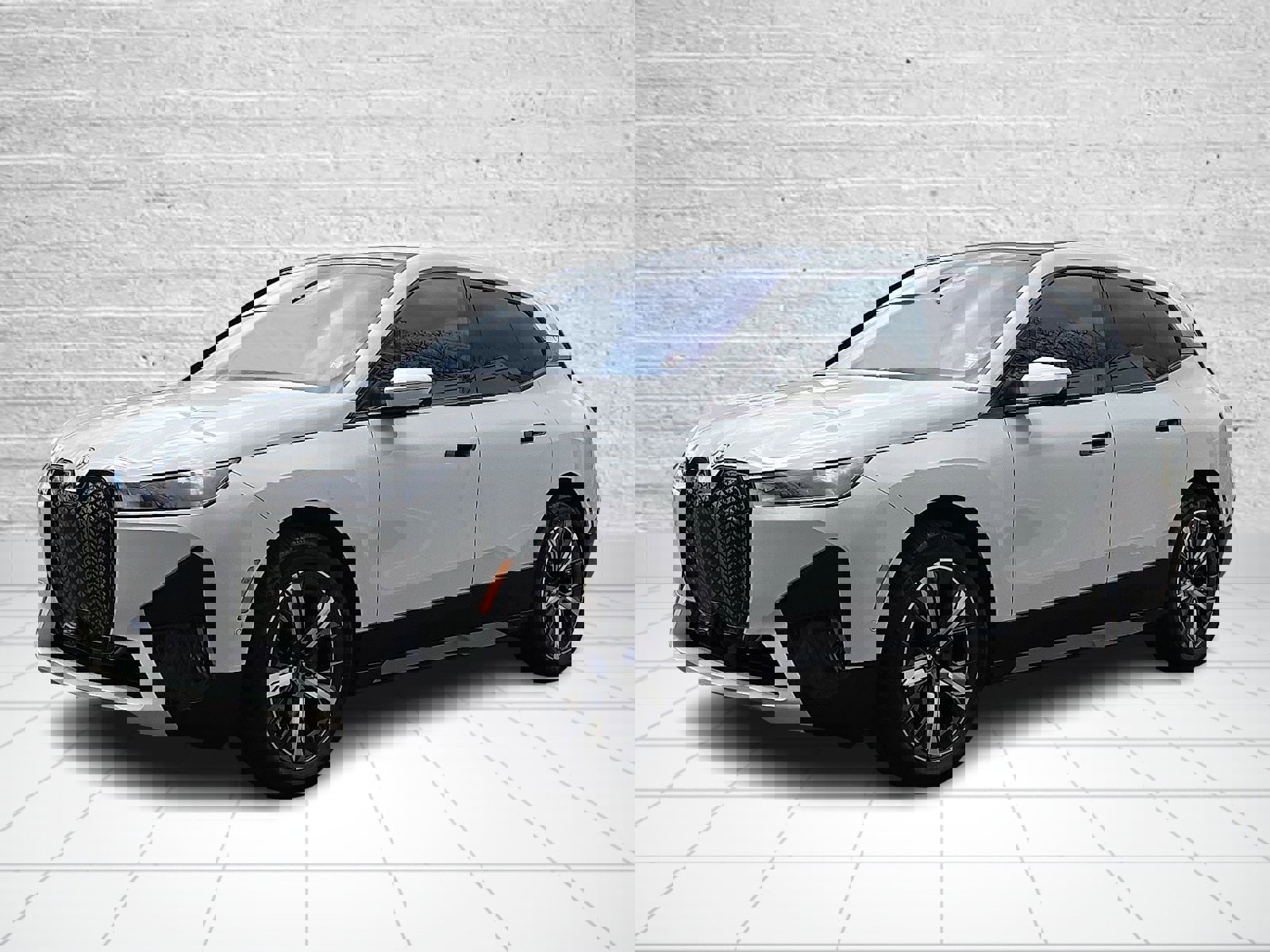 Used 2024 BMW iX xDrive50 w/ Sport Package image 3