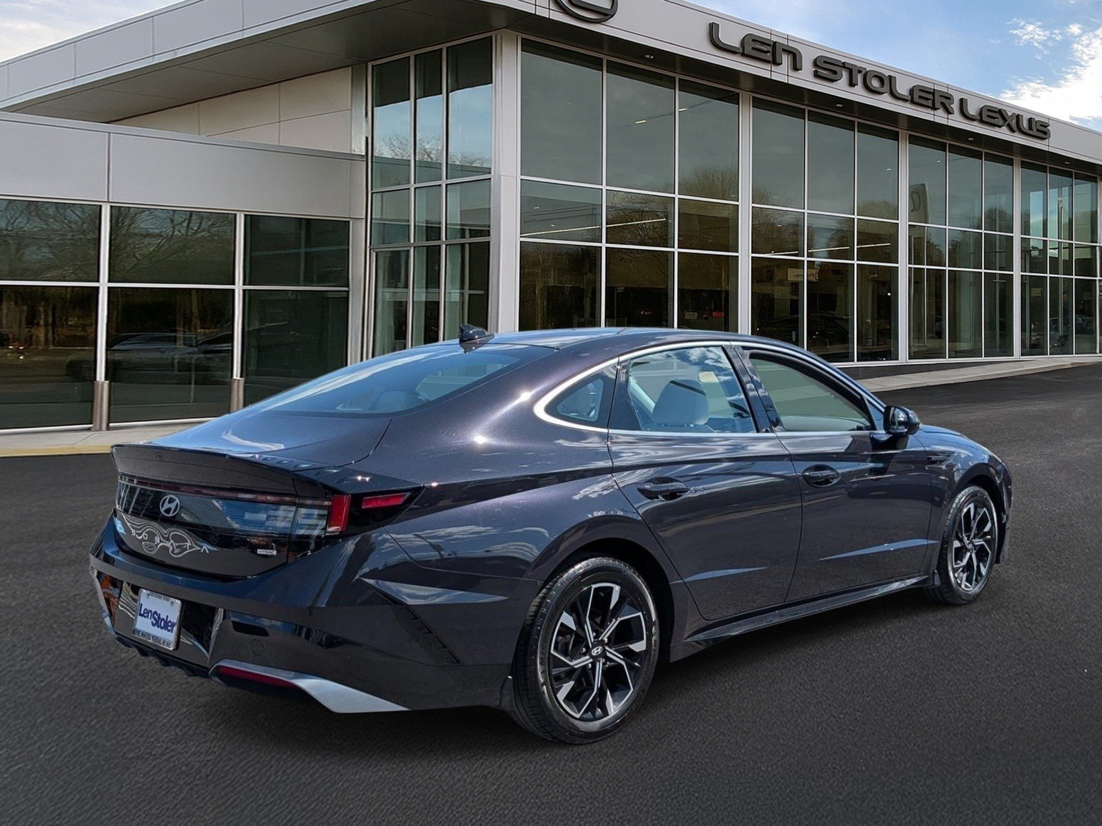 Used 2024 Hyundai Sonata SEL AWD/4WD image 3