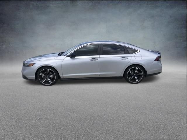 Used 2024 Honda Accord Sport image 5