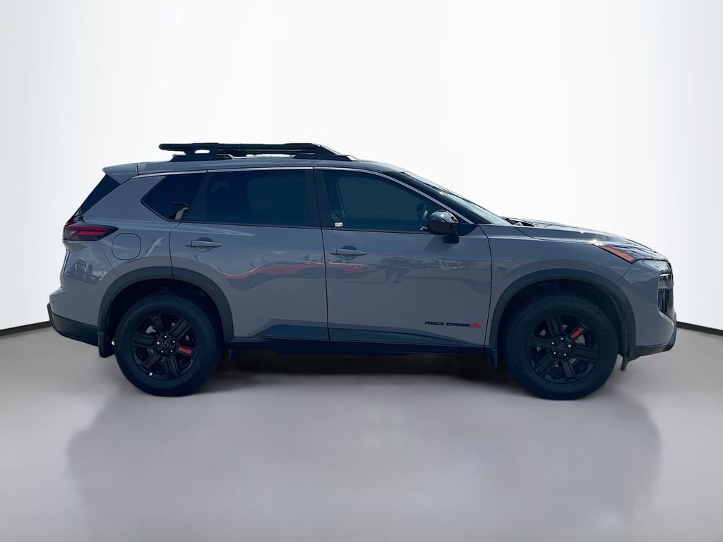 Used 2025 Nissan Rogue SV AWD/4WD image 8