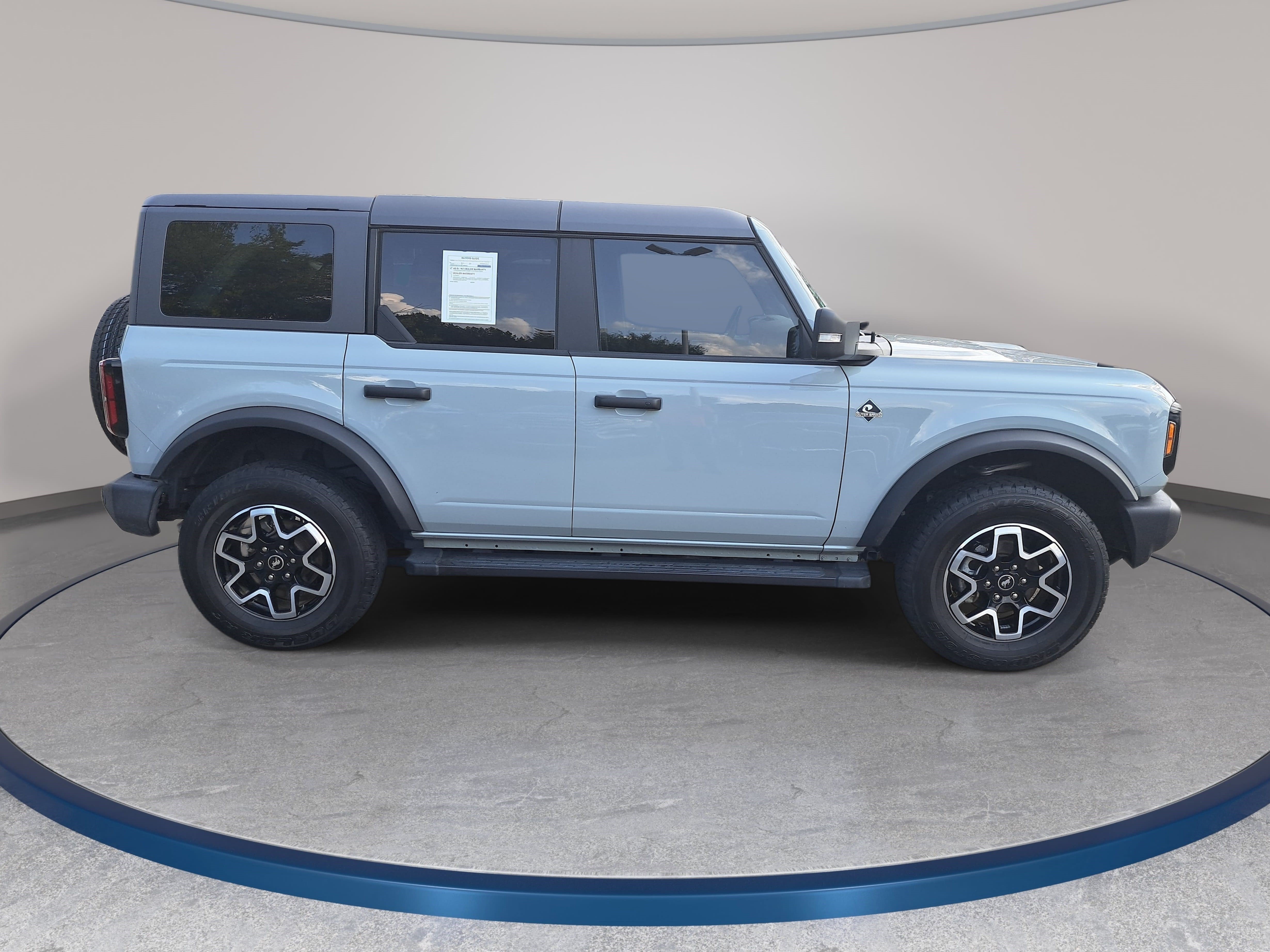 Used 2024 Ford Bronco Outer Banks AWD/4WD image 4