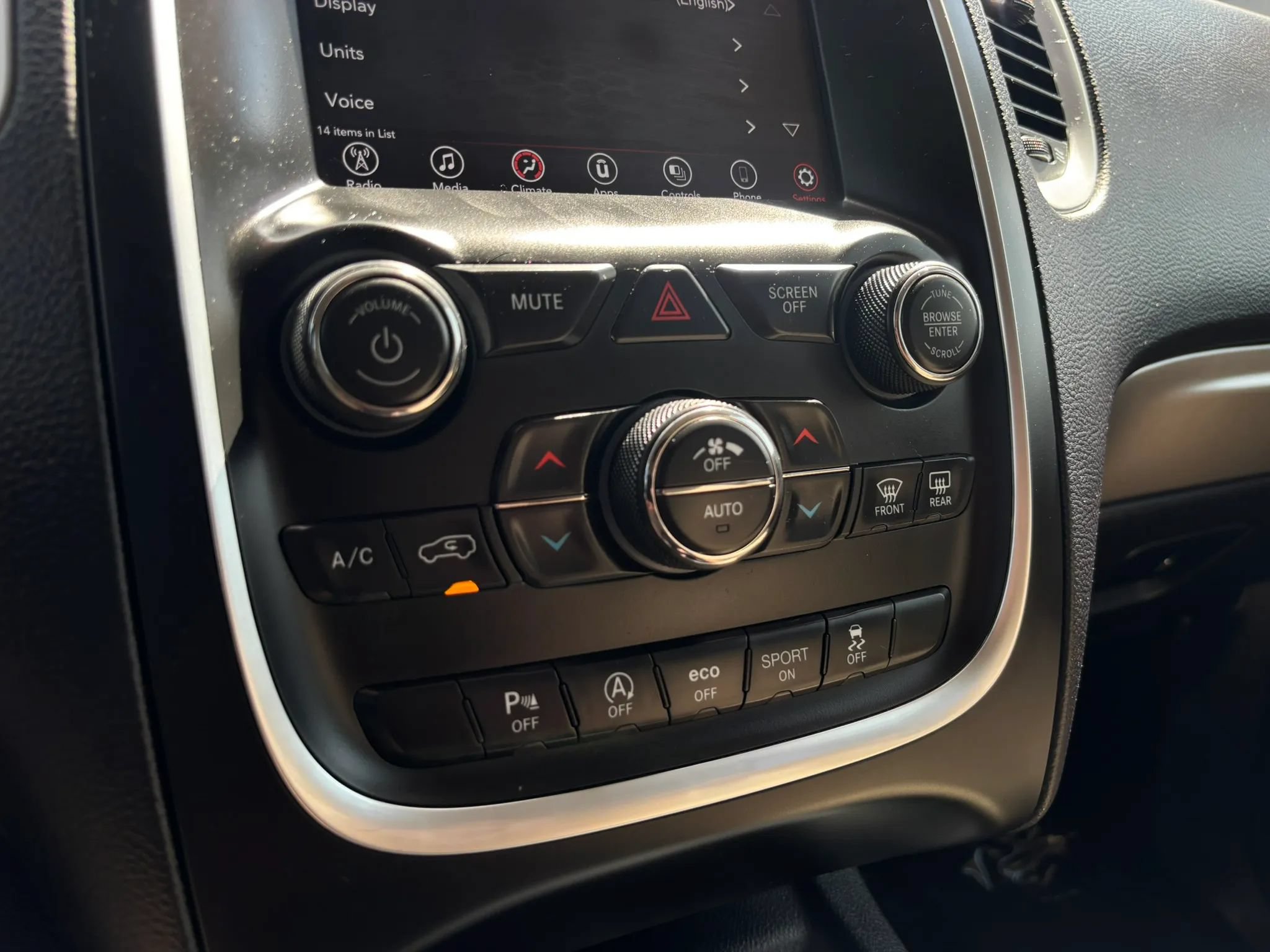 Used 2019 Dodge Durango SXT AWD/4WD image 37