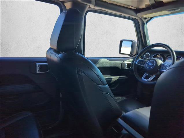 Used 2020 Jeep Gladiator Overland w/ Uconnect 4C Nav & Sound Group image 22