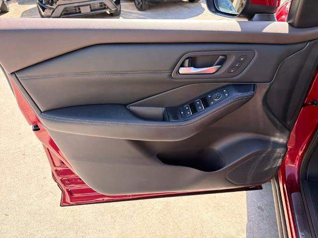 Certified 2023 Nissan Rogue SL w/ SL Premium Package FWD image 18