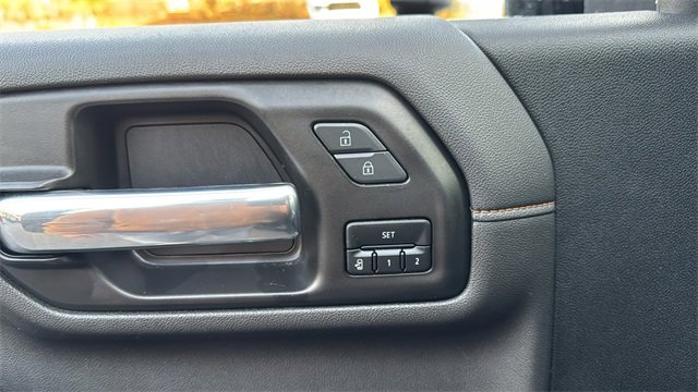 Used 2022 GMC Sierra 2500 AT4 w/ Gooseneck/5TH Wheel Package image 15