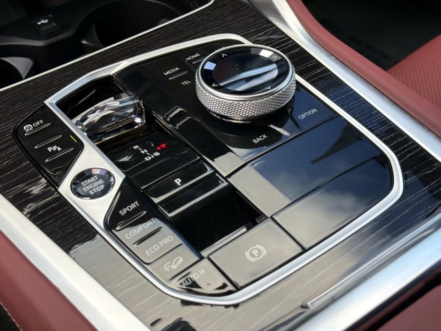 Used 2027 BMW X6 M60i w/ Executive Package AWD/4WD image 25