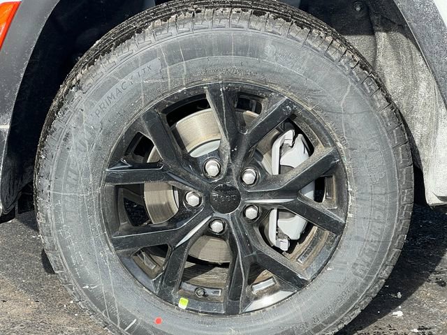 New 2026 Jeep Grand Cherokee Altitude image 6