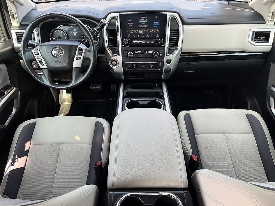 Used 2020 Nissan Titan SV w/ SV Convenience Package RWD image 18