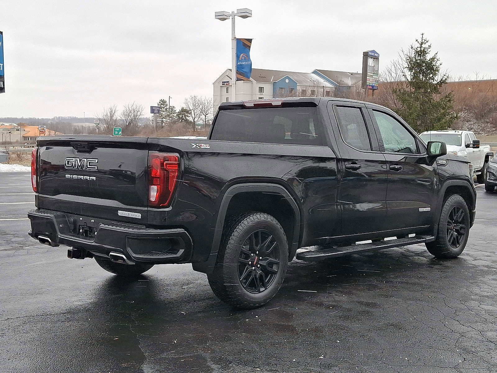 Used 2023 GMC Sierra 1500 Elevation image 6