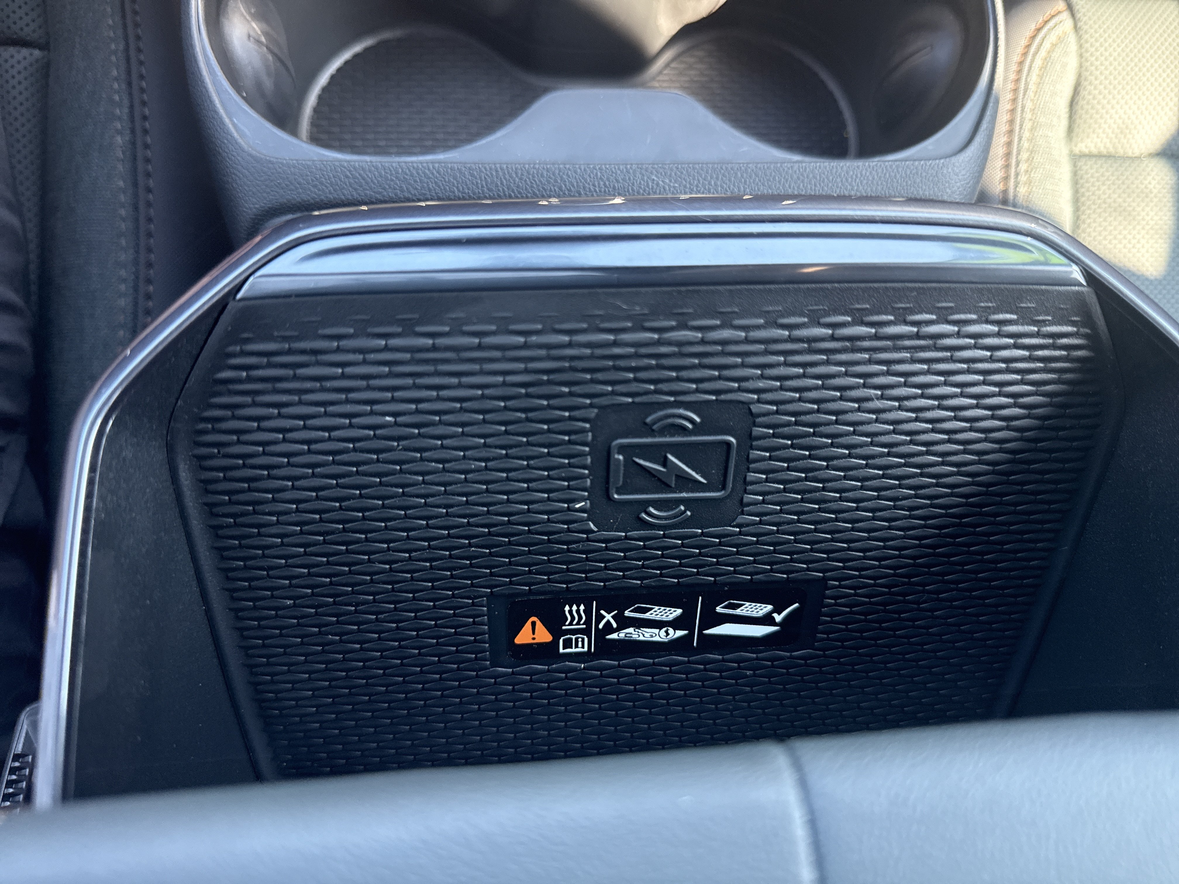 New 2027 GMC Terrain AT4 w/ Convenience Package III AWD/4WD image 29