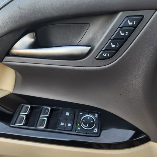 Used 2017 Lexus LX 570 4WD image 34