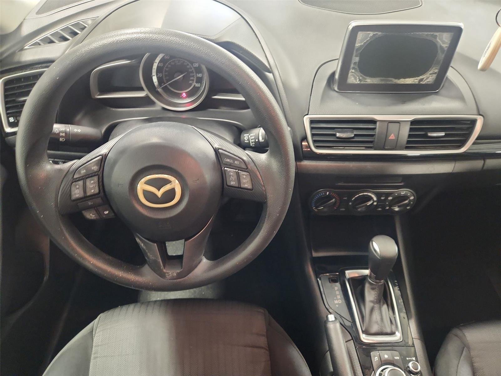 Used 2016 MAZDA MAZDA3 i Sport FWD image 11