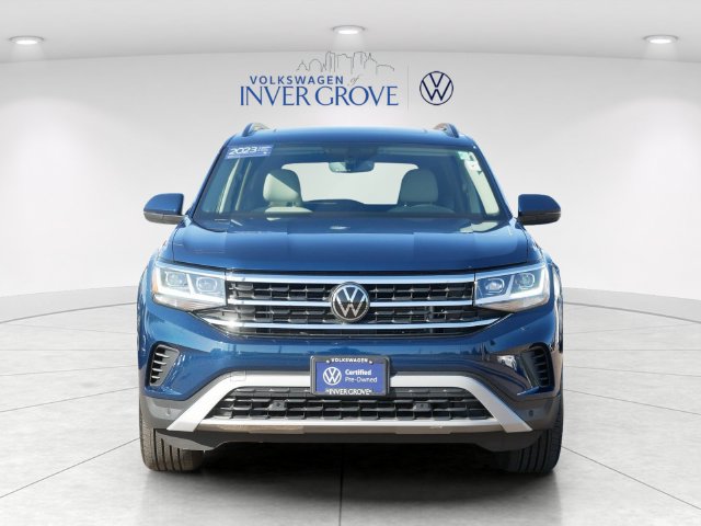 Certified 2023 Volkswagen Atlas SE w/ Panoramic Sunroof Package AWD/4WD image 2