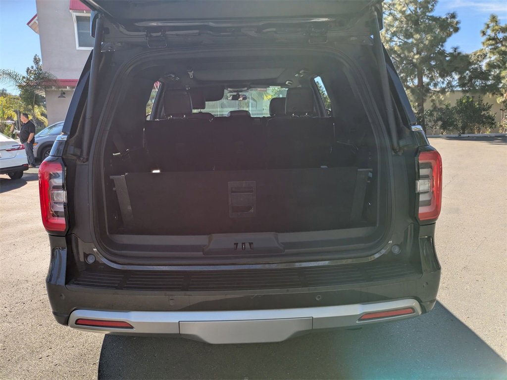 Used 2024 Ford Expedition Limited image 61