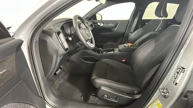 Used 2023 Volvo C40 P8 Recharge Ultimate AWD/4WD image 11
