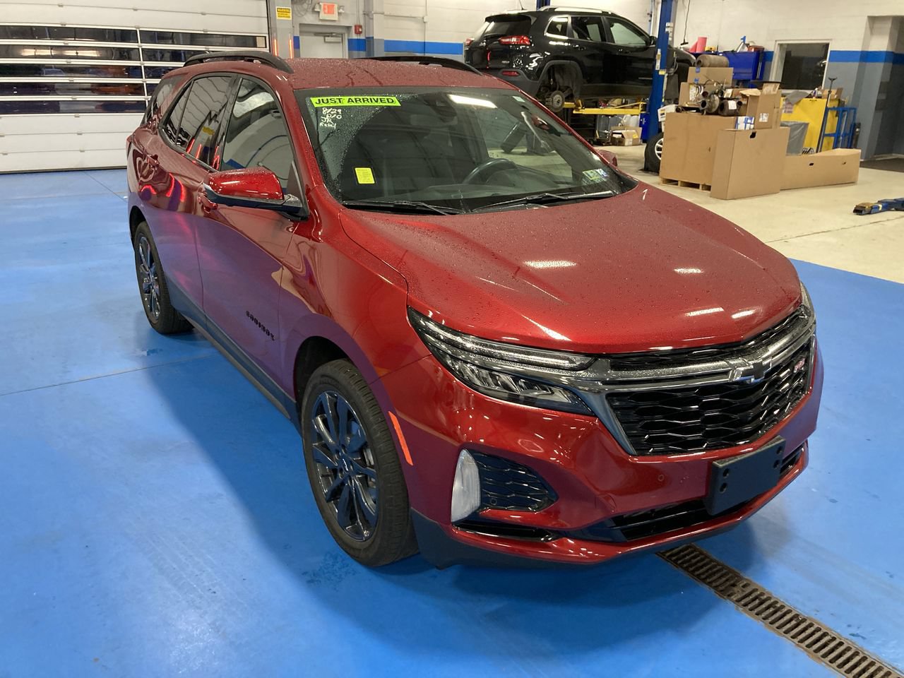 Used 2022 Chevrolet Equinox RS w/ Infotainment Package AWD/4WD image 1