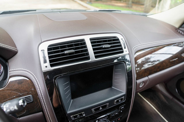 Used 2013 Jaguar XKR R RWD image 28