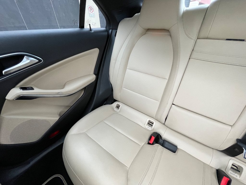 Used 2018 Mercedes-Benz CLA 250 image 46