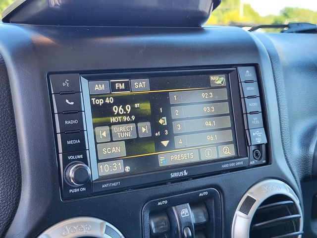 Used 2014 Jeep Wrangler Unlimited Sahara w/ Connectivity Group AWD/4WD image 19