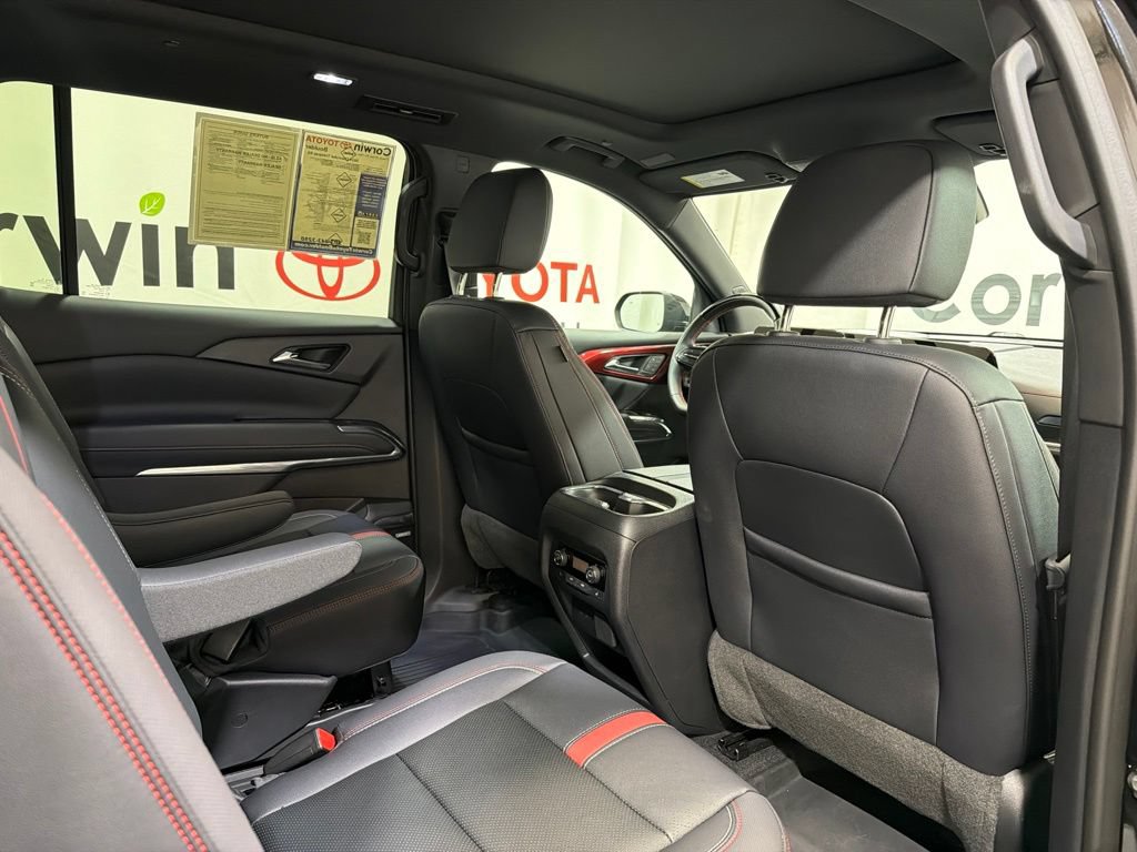 Used 2024 Chevrolet Traverse RS w/ LPO, Floor Liner Package AWD/4WD image 14